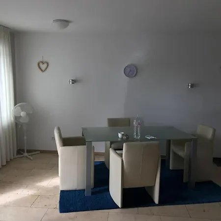 Helle 3-zimmer Eigentumswohnung, Aufzug, Balkon Appartement Pulheim